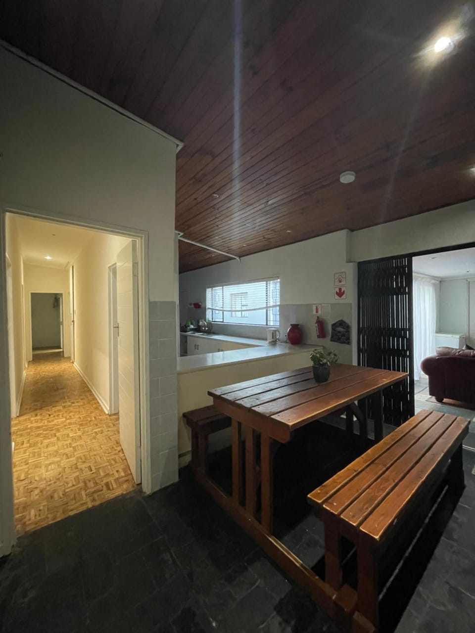 Kitchen or kitchenette, Seating area