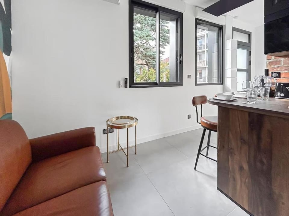 Studio 102 - Premium, Climatisation, Garage Apartment in Grenoble