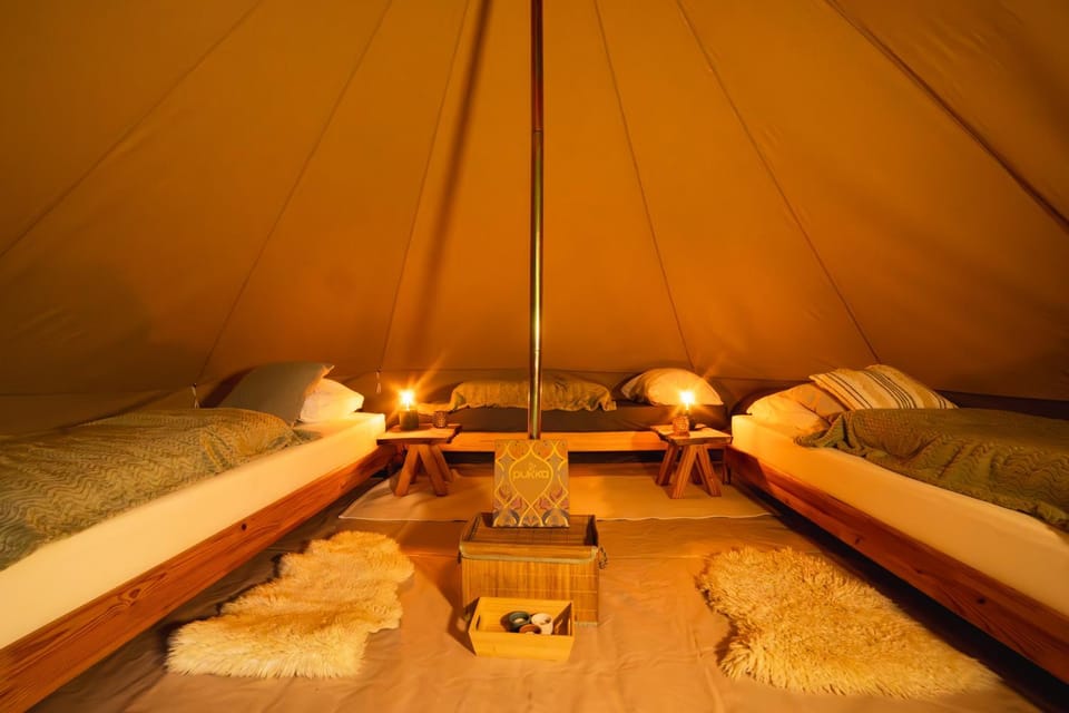 Glamping belltent in het groen Luxury tent in Zeewolde