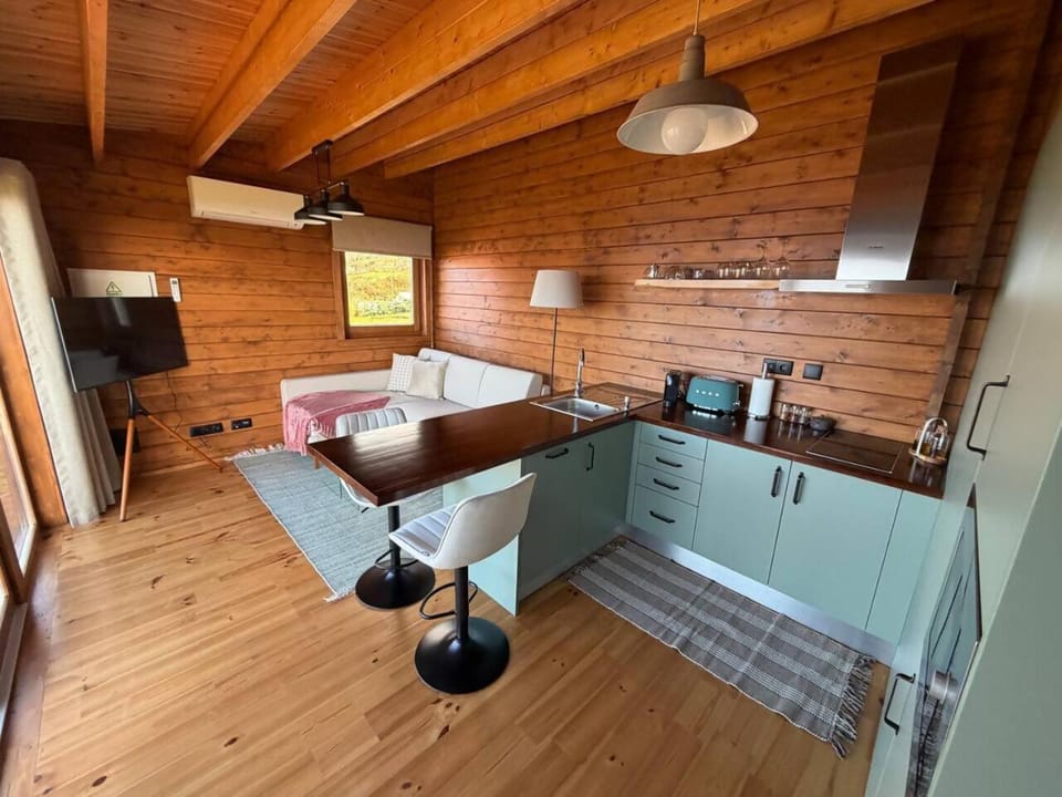 Sunset Eco Shelter 2 Chalet in Madeira District
