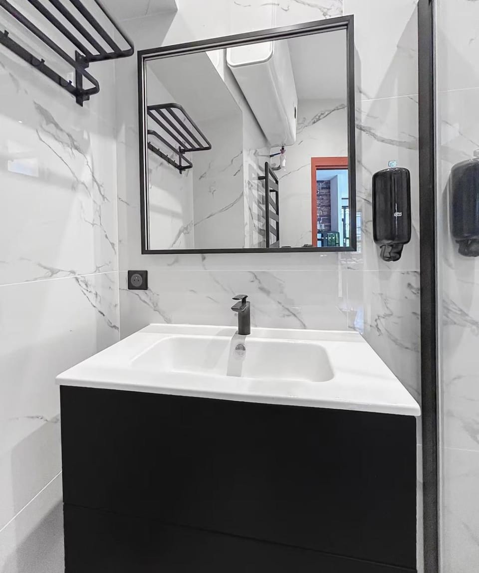 Studio 104 - Haut de gamme, Wifi, Climatisation Apartment in Grenoble