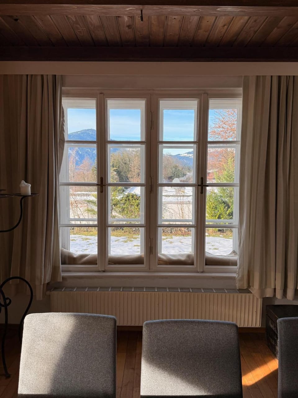 Seating area, Mountain view