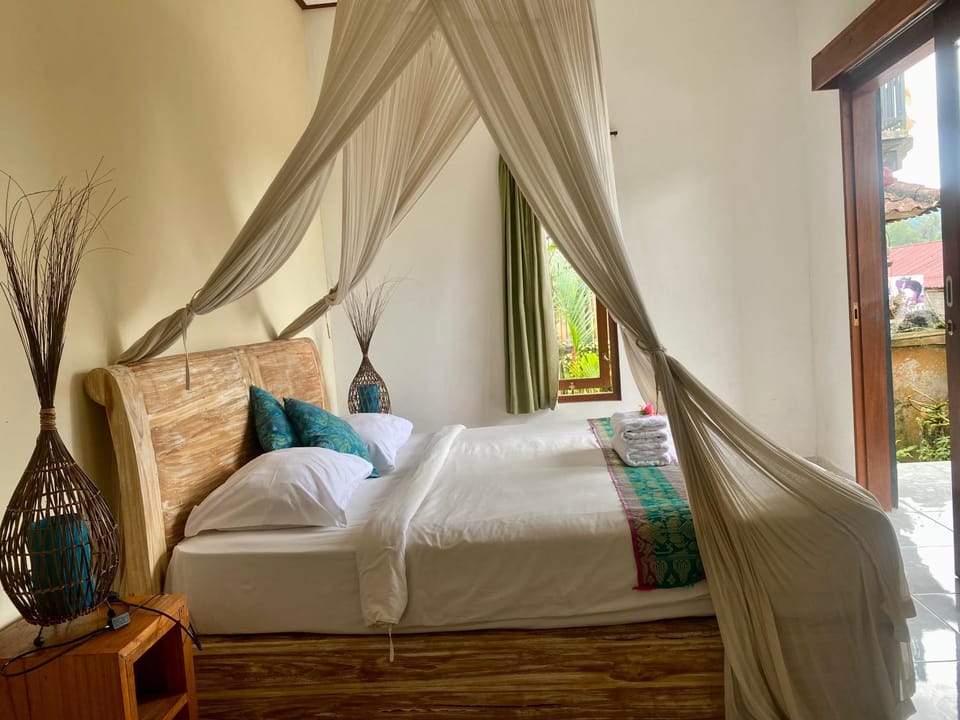 Milla's Homestay Bed and Breakfast in Sidemen