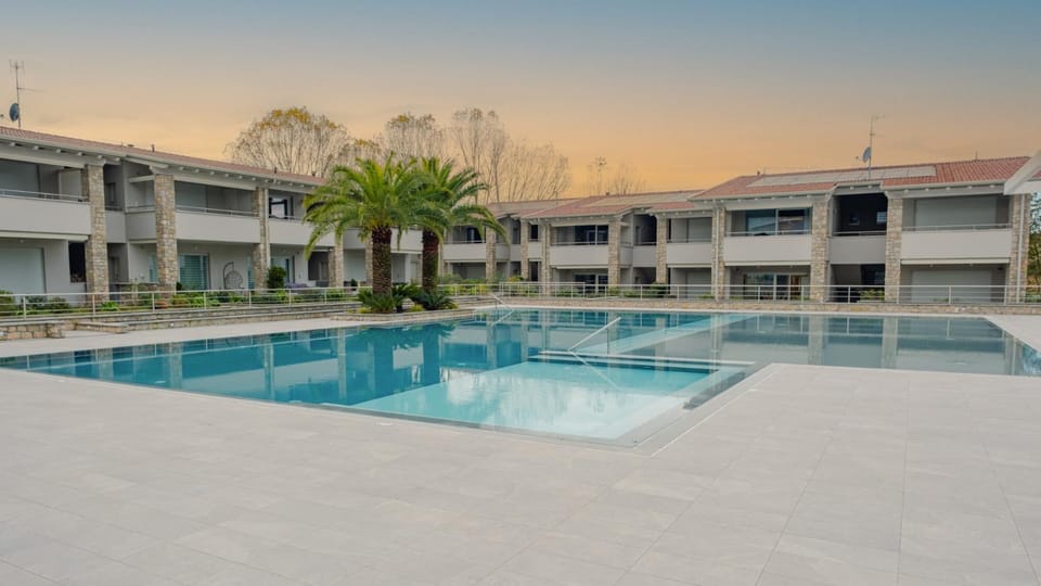 Property building, Swimming pool
