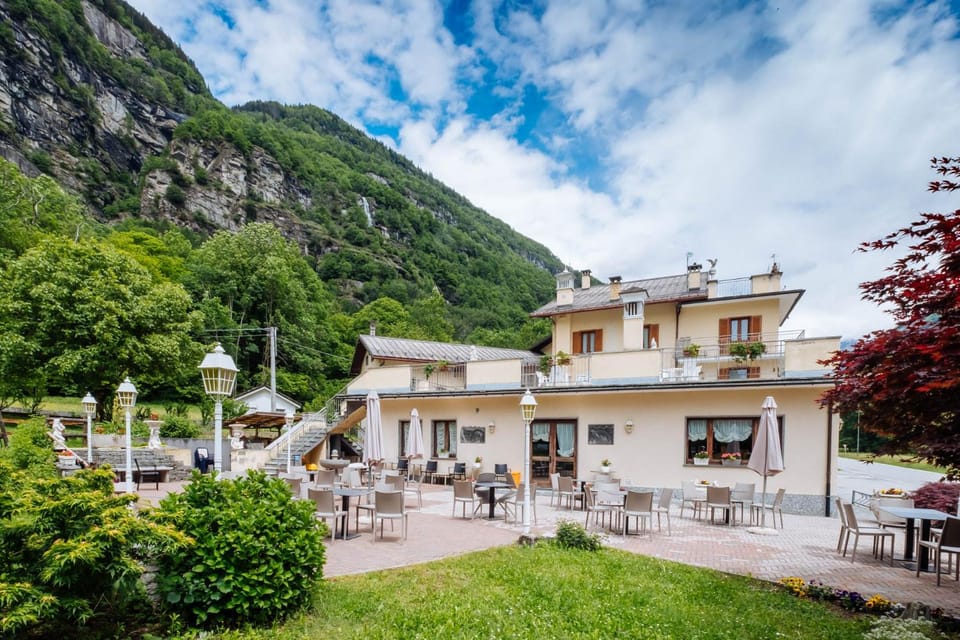 Albergo Monte Giove Hotel in Canton of Valais