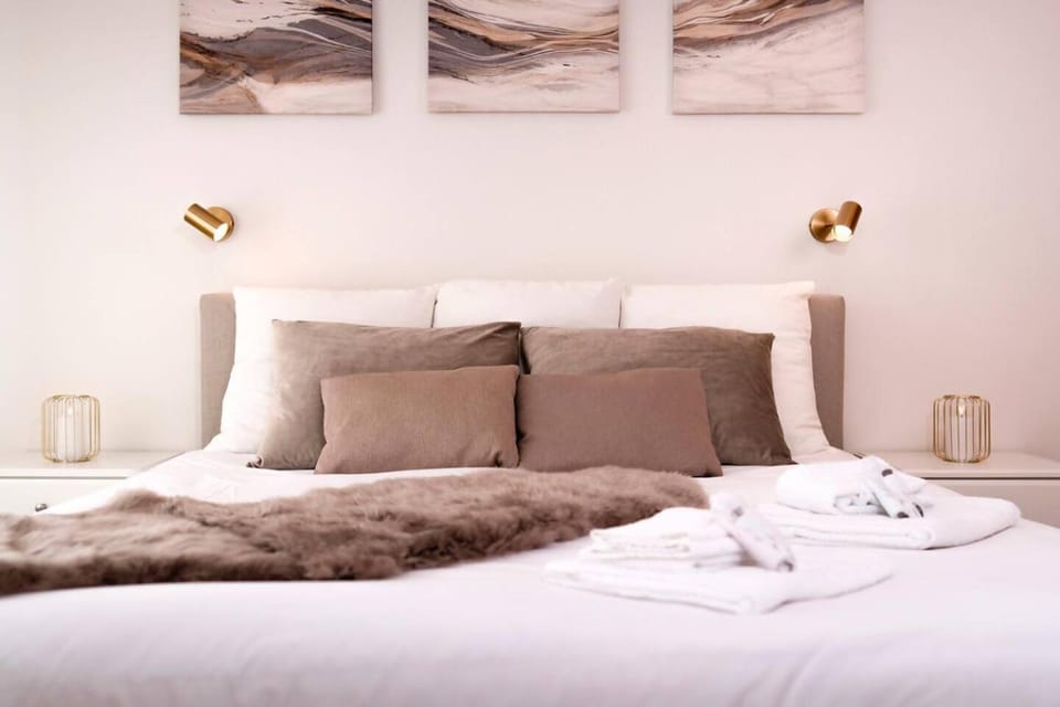 Luxury Higueron Experience - *Year-Round POOL* House in Costa del Sol
