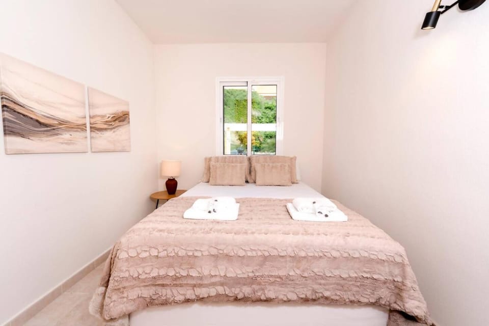 Luxury Higueron Experience - *Year-Round POOL* House in Costa del Sol