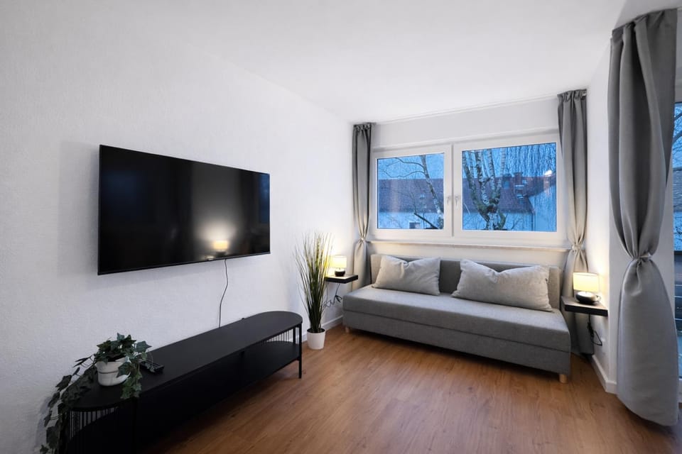 TV and multimedia, Living room, Bedroom