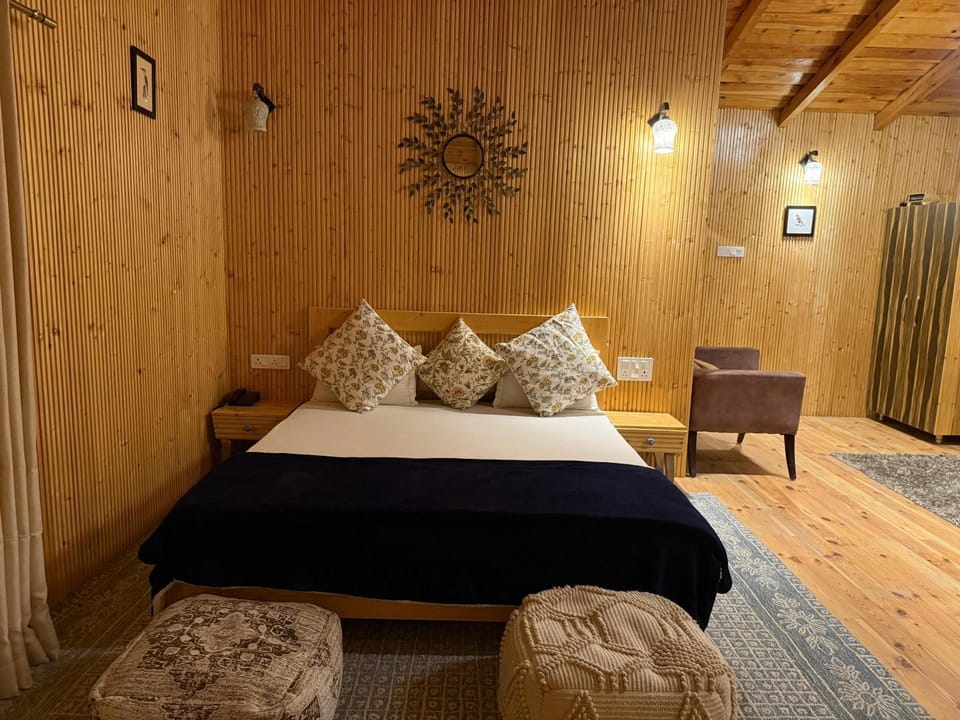 The Hilltop Hideaway Bed and Breakfast in Uttarakhand