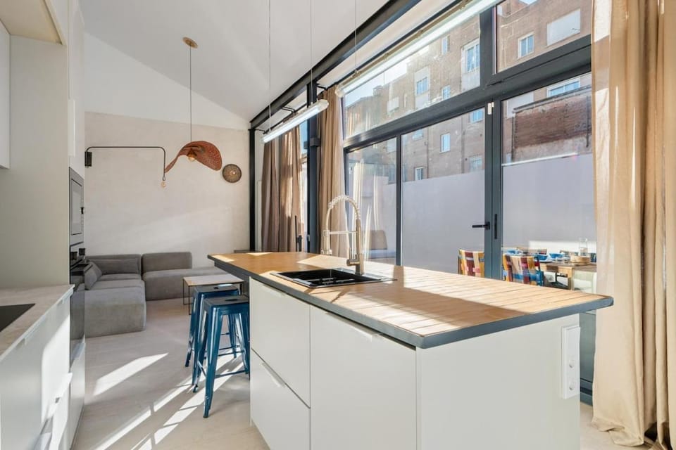 New charming apartment with terrace for 4 pax - A-Vicent Apartment in Madrid