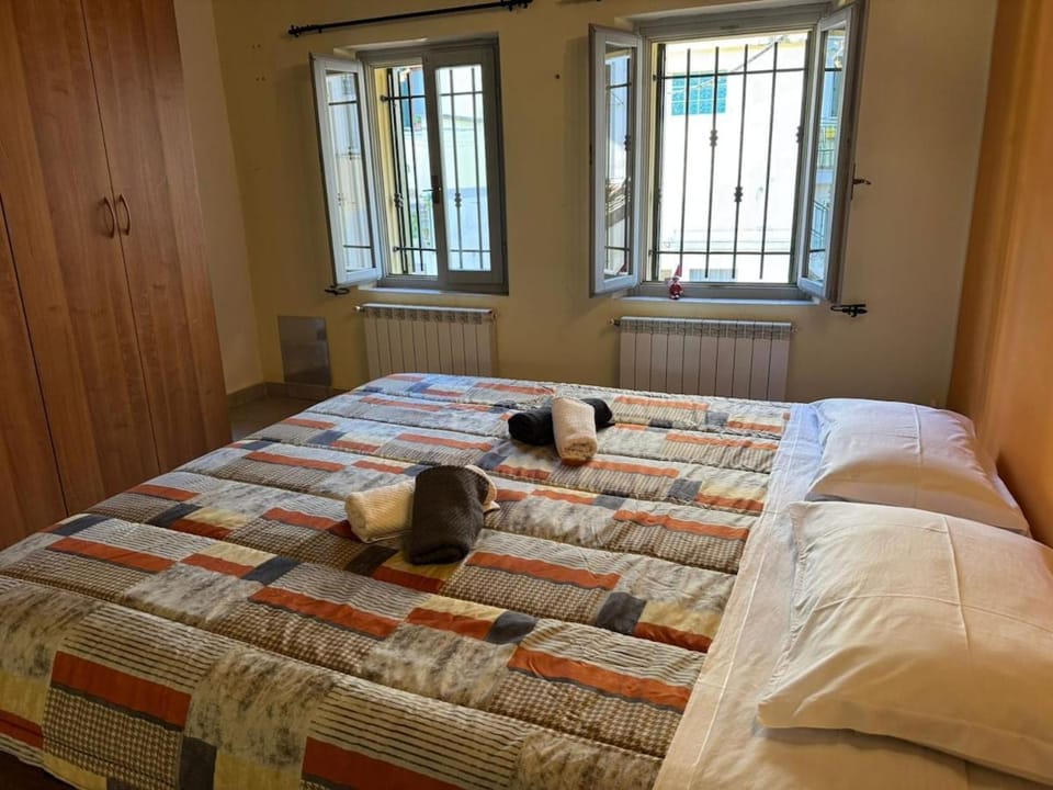 Bedroom, wardrobe