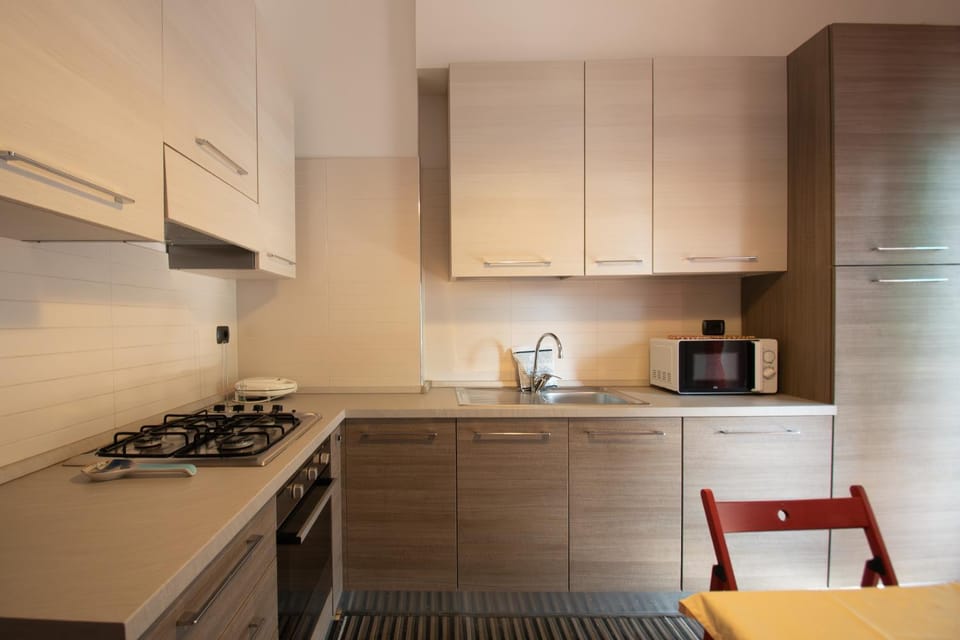 Kitchen or kitchenette, kitchen