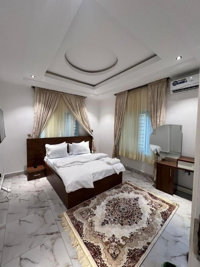 Diligent Homes Modern 3-Bedroom Apartment Apartment in Abuja