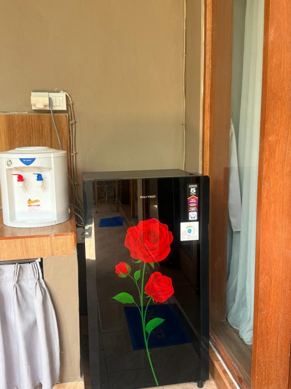 Kitchen or kitchenette, kitchen