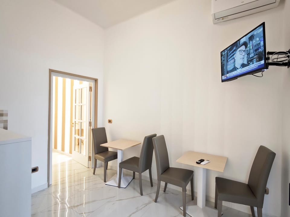 Nicolai Lounge Loft Apartment in Bari