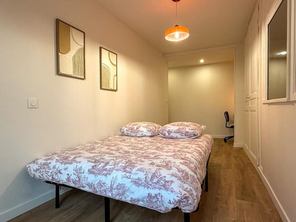 Très bel appart rénové à 3min de la cathédrale Apartment in Chartres