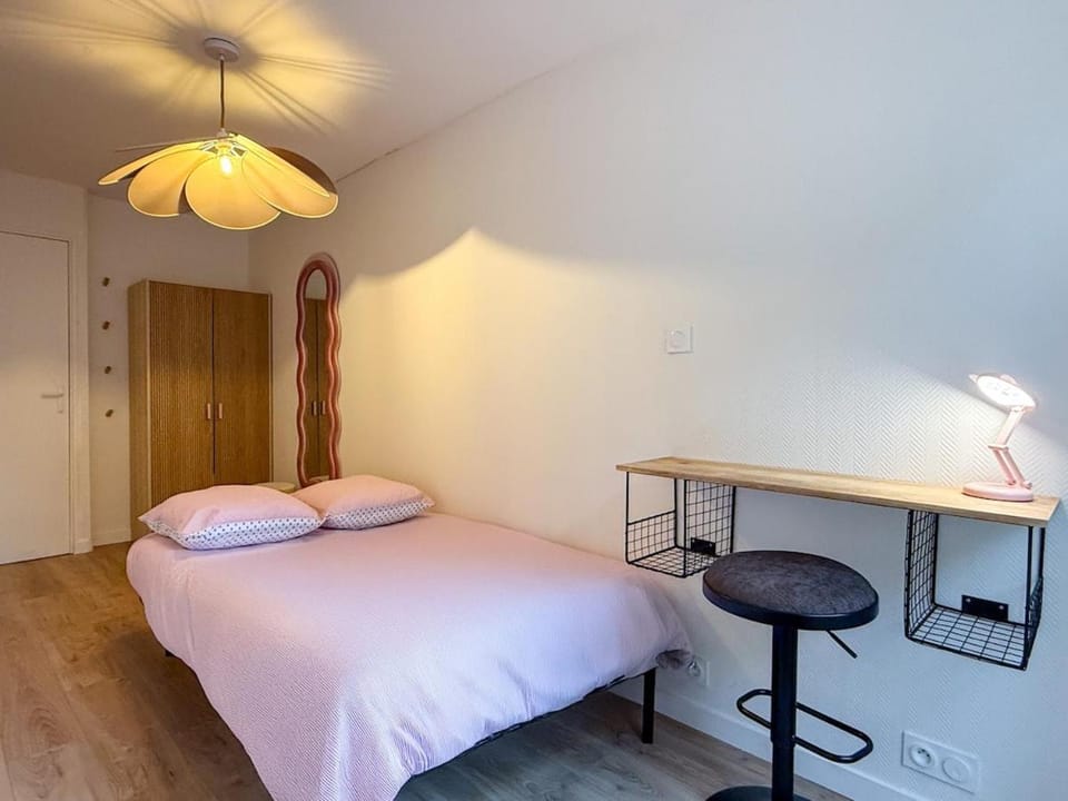 Très bel appart rénové à 3min de la cathédrale Apartment in Chartres