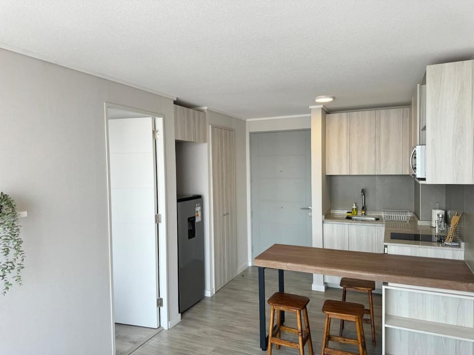 Lo Ovalle - Gran Avenida Metro Apartment in Santiago