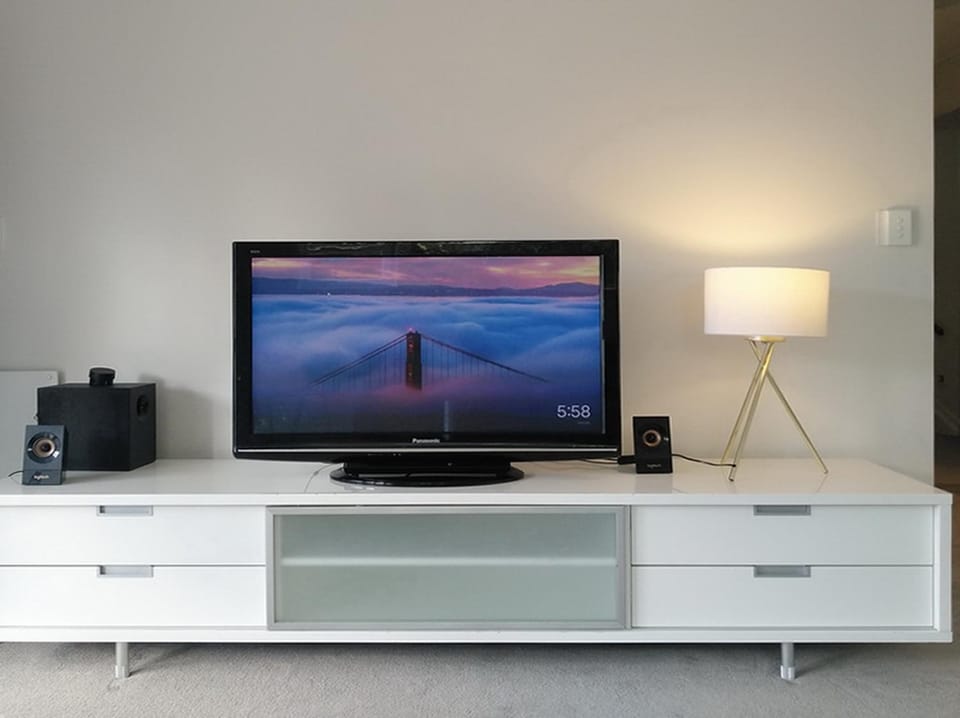 Parkside Elegance on Puoro St Near Shopping Centre House in Auckland