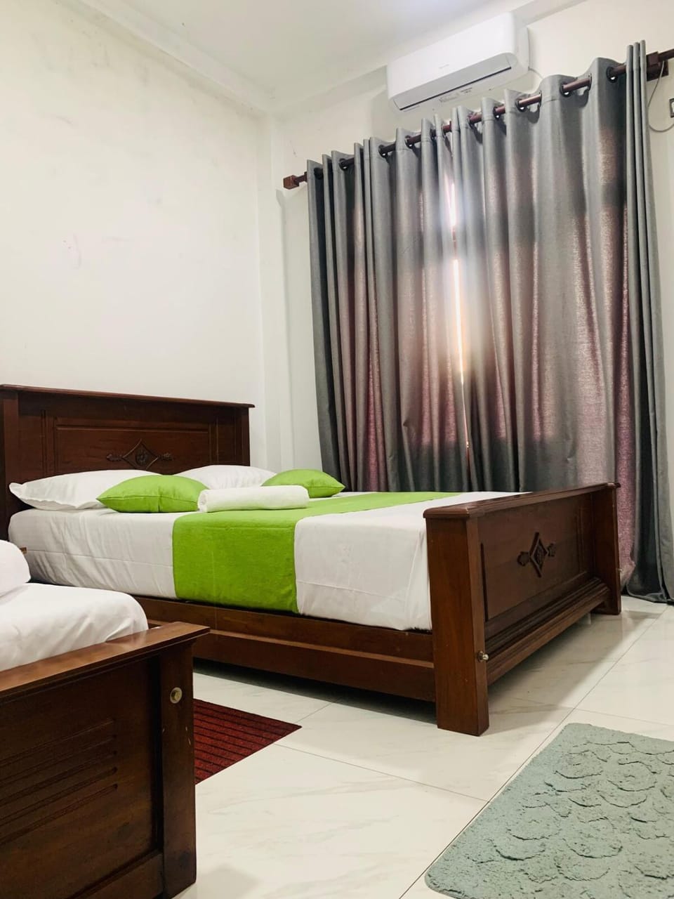 Bed, Photo of the whole room, Bedroom, air conditioner