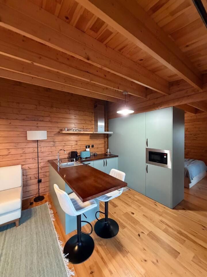 Sunset Eco Shelter 5 Chalet in Madeira District