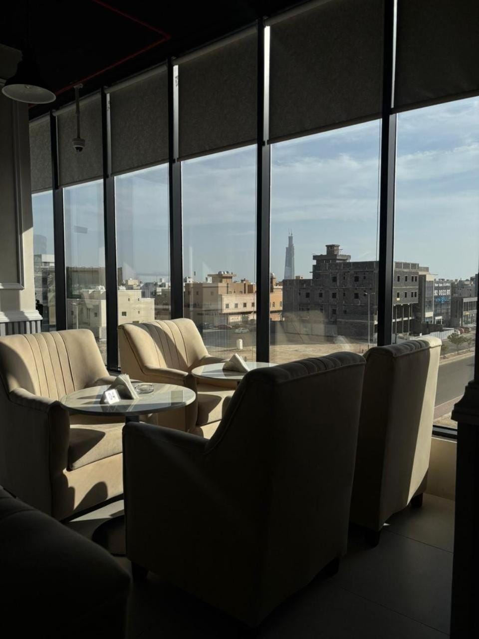 Restaurant/places to eat, Seating area