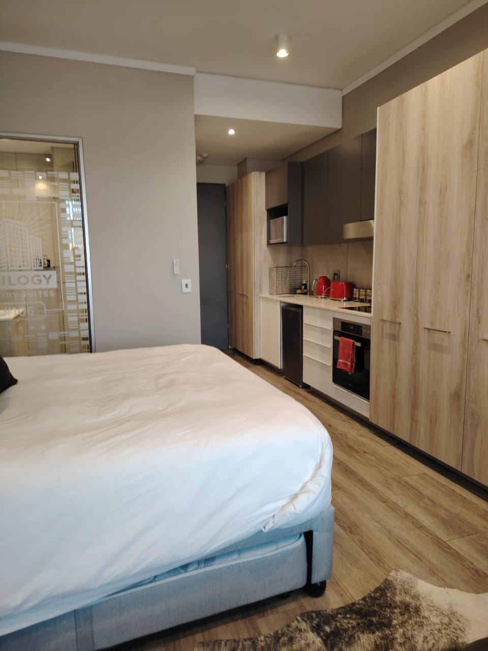 Menlyn Maine Trilogy Apartment 106 Apartment in Pretoria