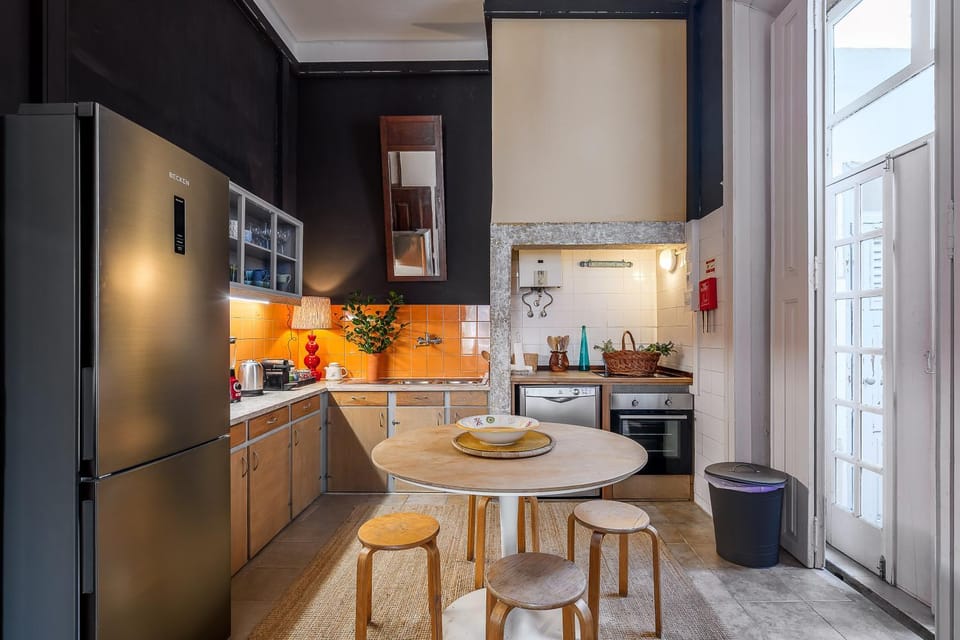 Property building, Kitchen or kitchenette, Living room