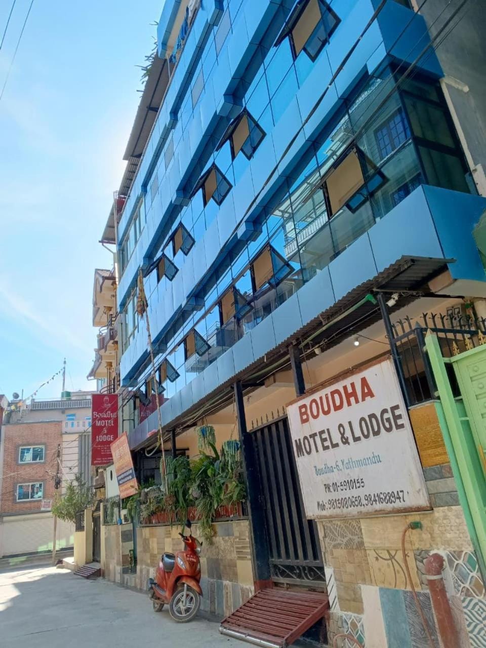 Property building, Day, Neighbourhood, Street view