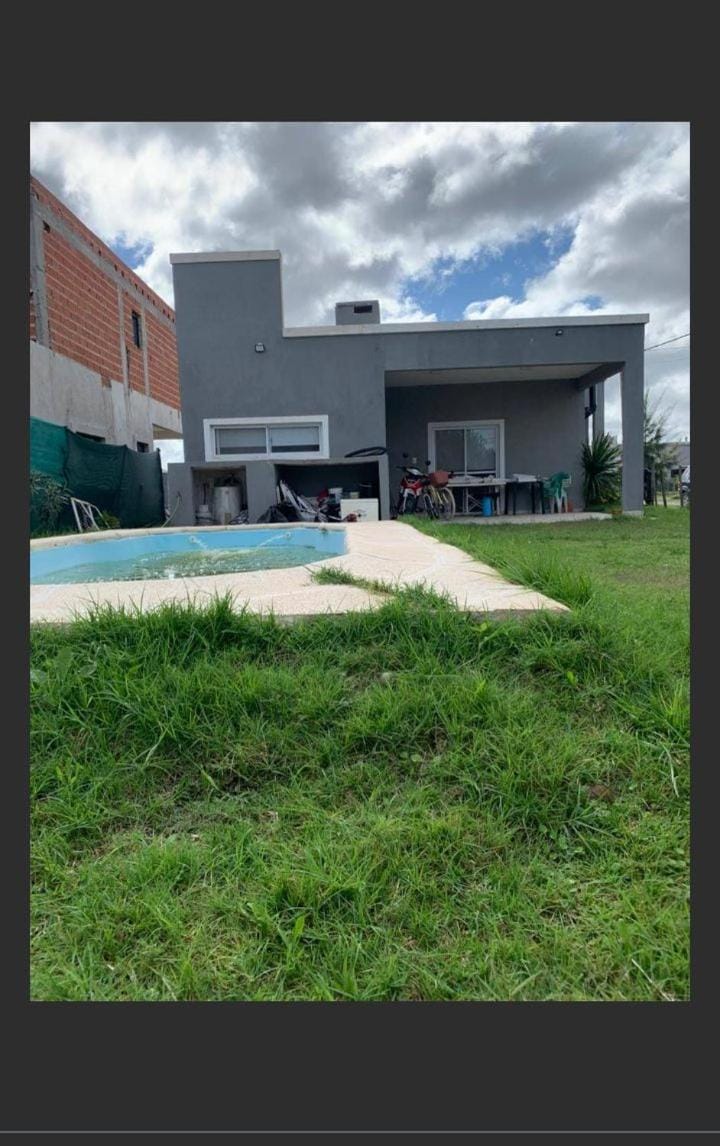 Donselaar House in Buenos Aires Province
