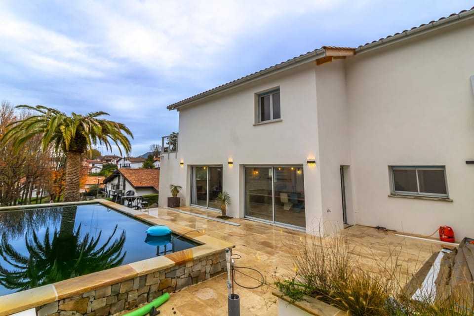 chambre avec salle de bain privative Bed and Breakfast in Hendaye