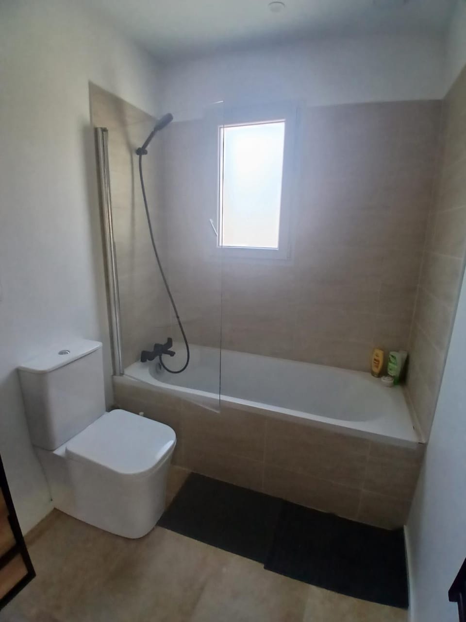 chambre avec salle de bain privative Bed and Breakfast in Hendaye