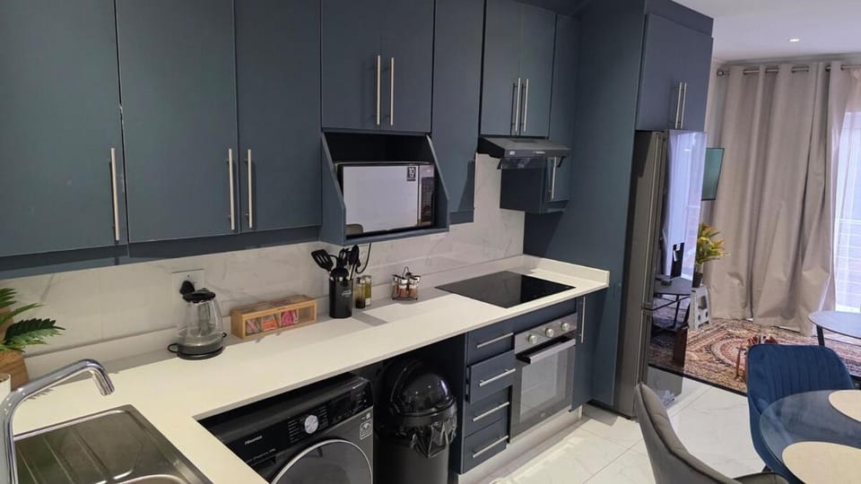 Coffee/tea facilities, Kitchen or kitchenette