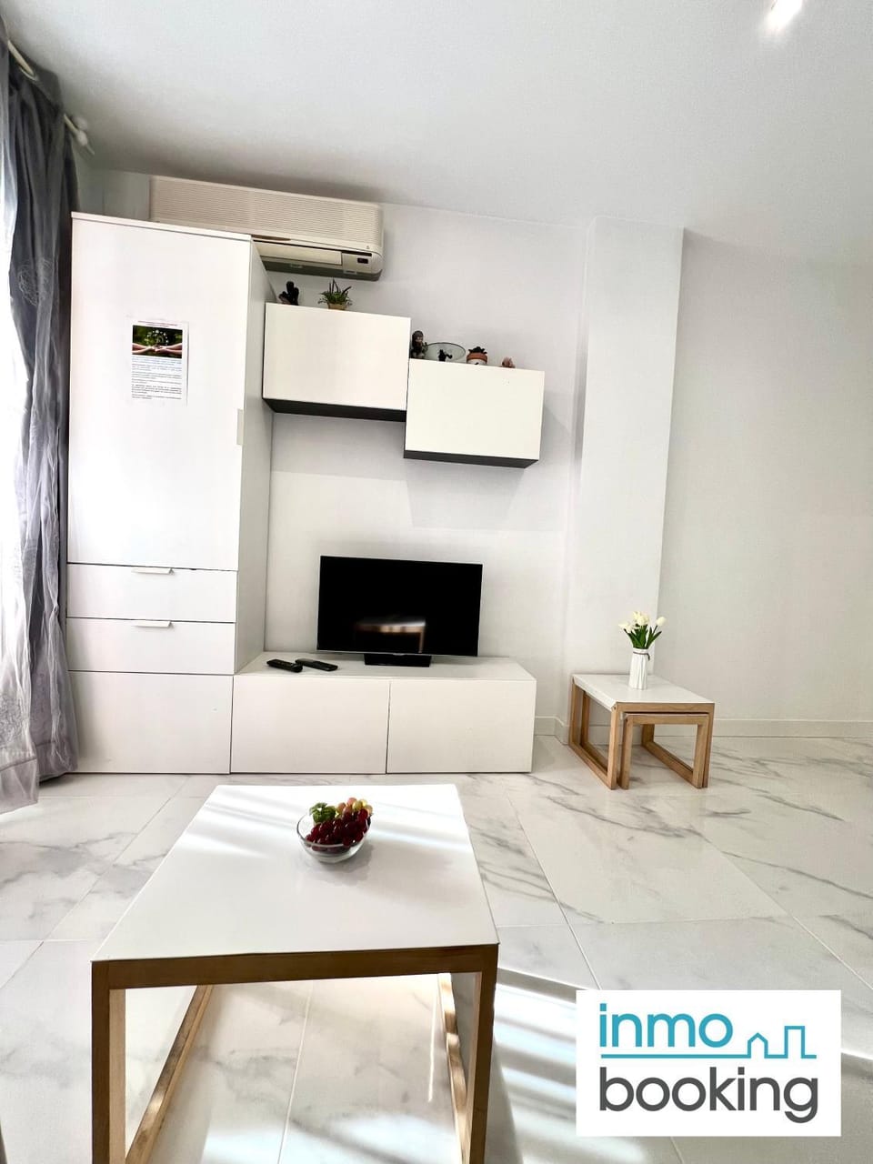 Communal lounge/ TV room, TV and multimedia