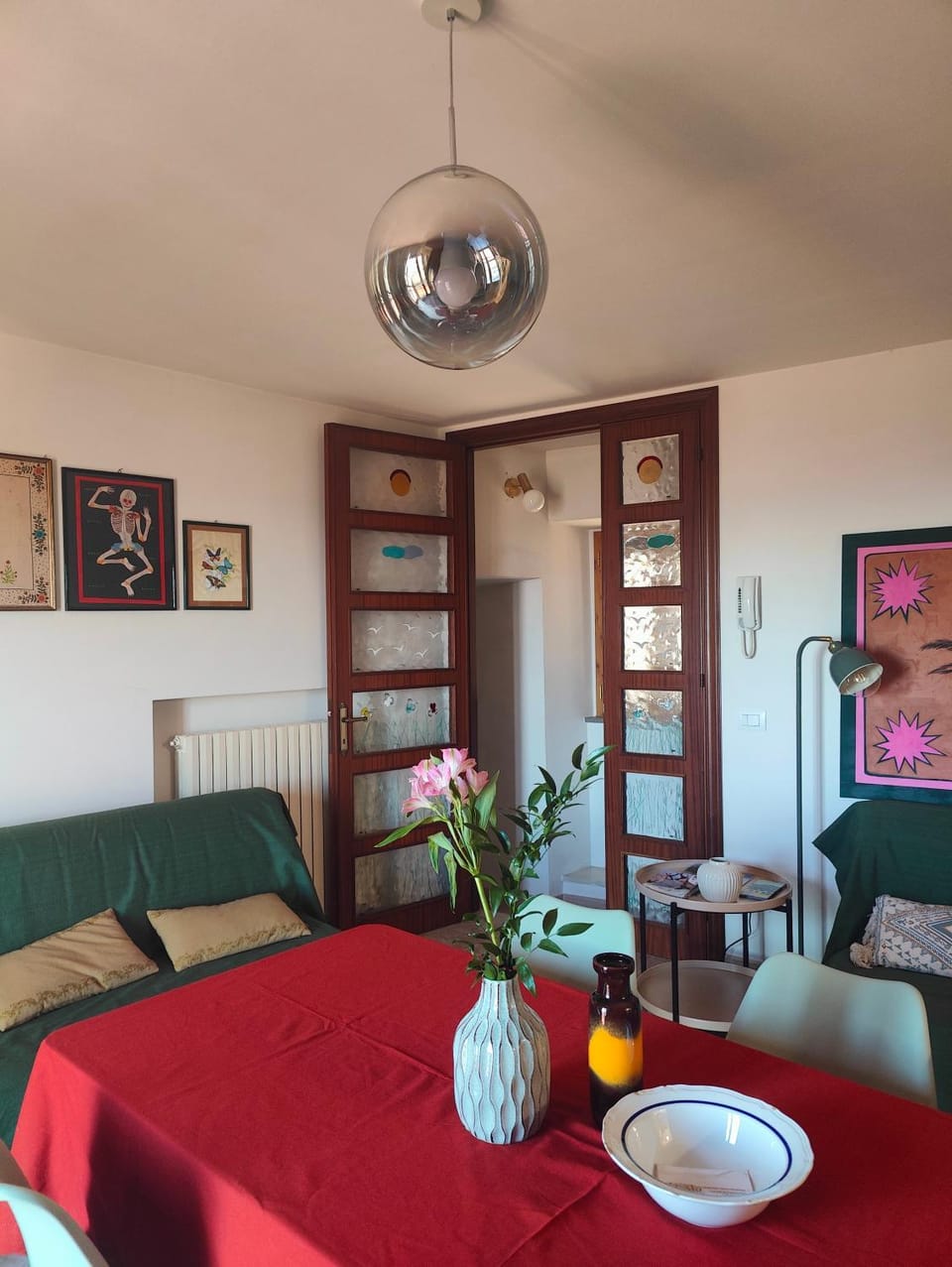 Living room, Dining area