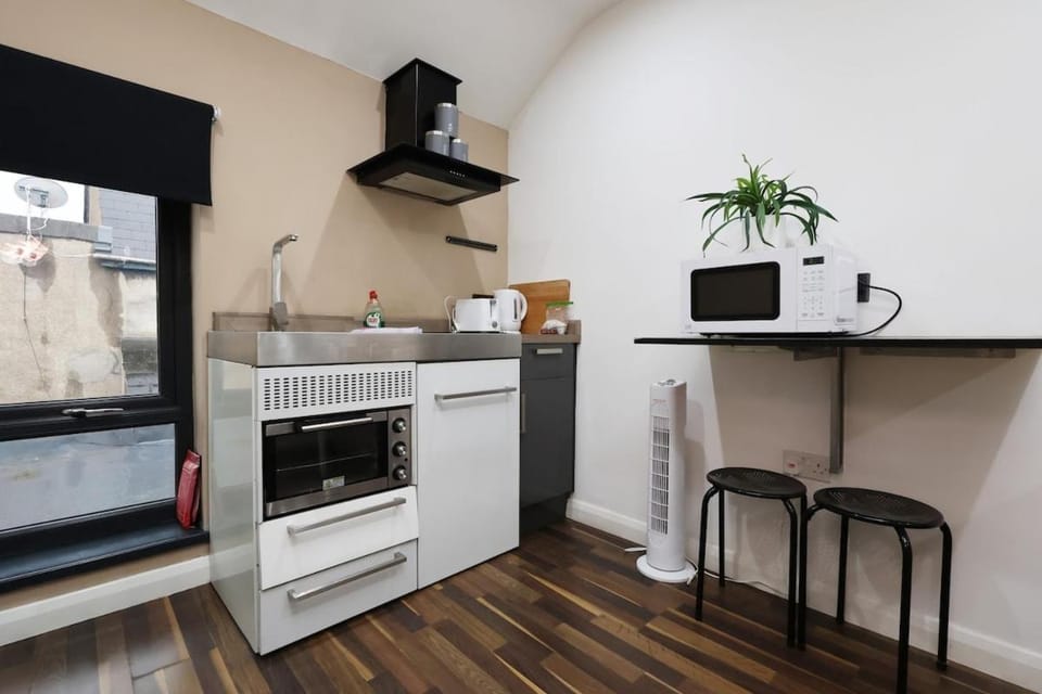 CentralHub3 1BD Studio- Contractor & Travelers Apartment in Cardiff