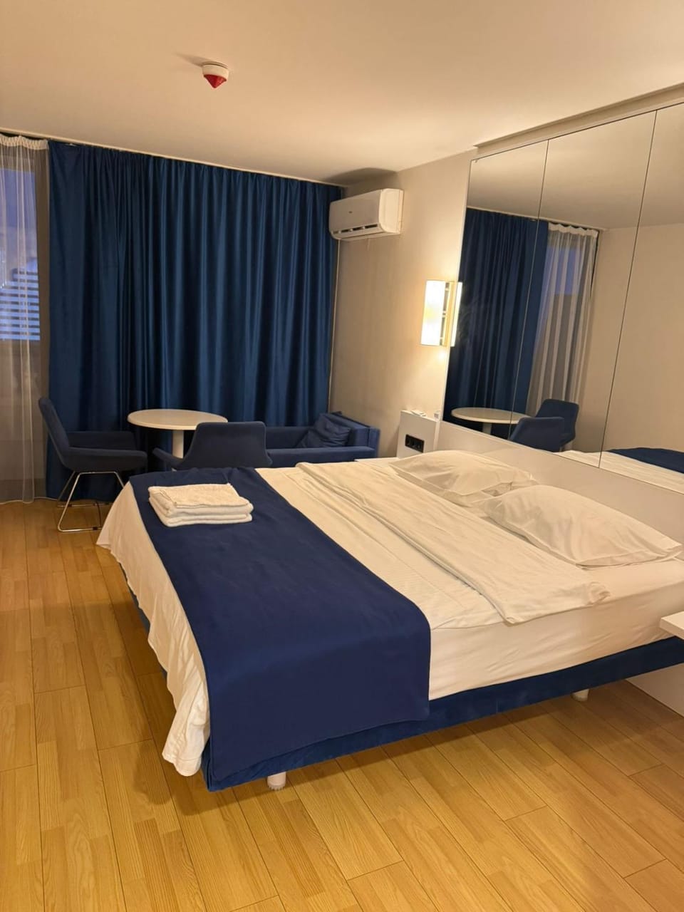 Bed, Photo of the whole room, Bedroom, towels, air conditioner