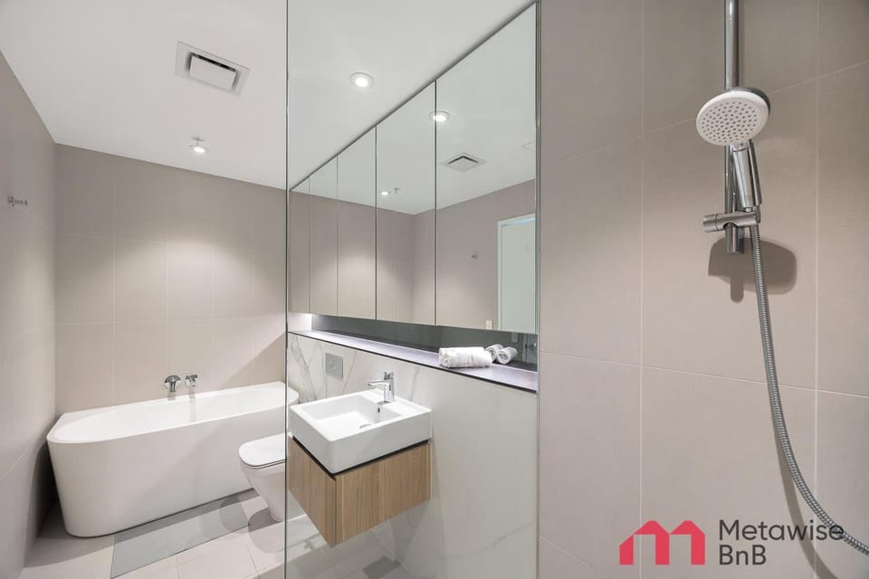 Bathroom, Bath
