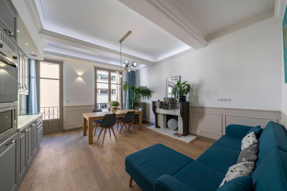 COZYSTAY - 1124 - 3-Bedroom Apartment in the Heart of Cannes with Terrace Apartment in Cannes