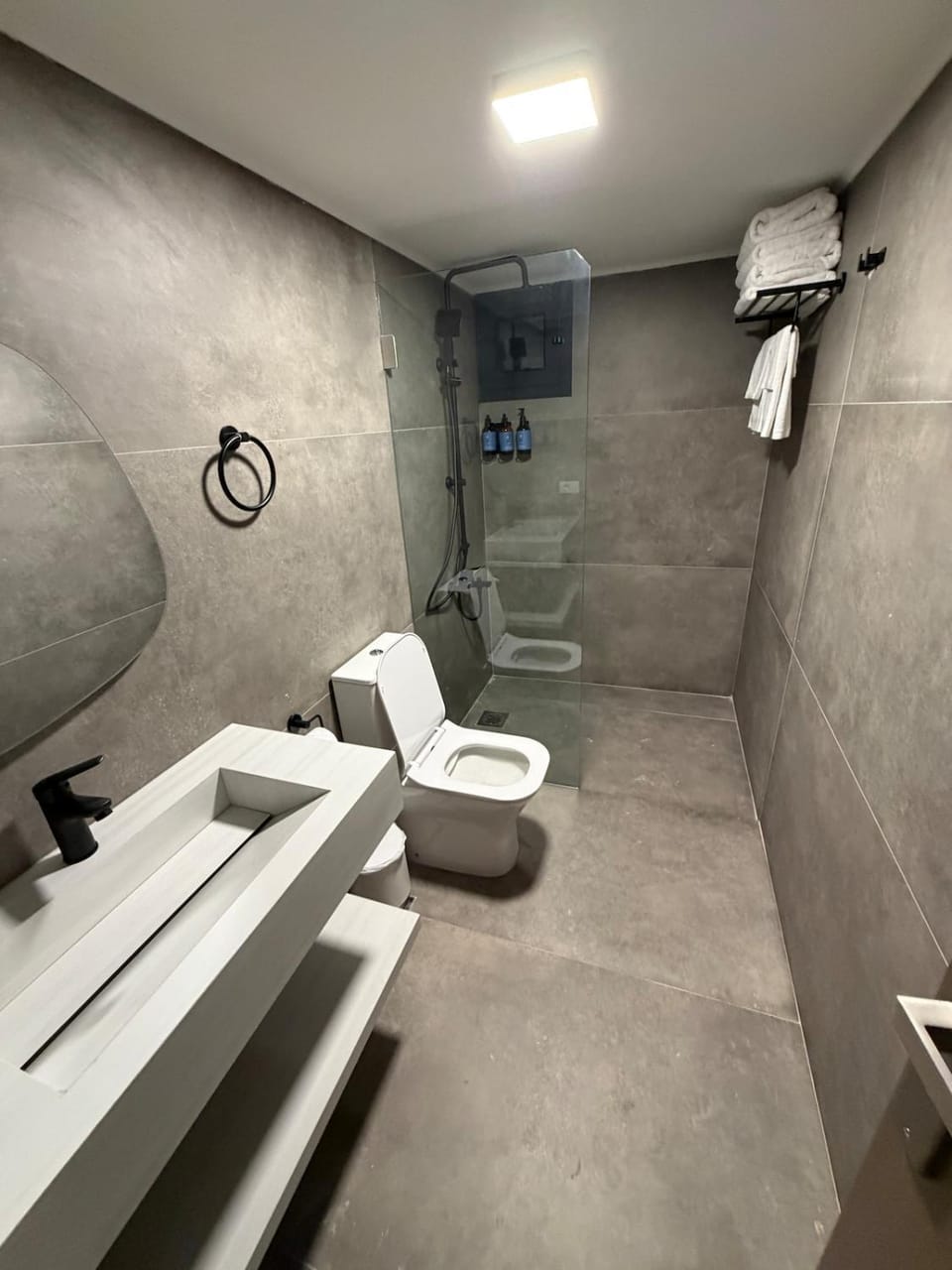 EYZ AZURE Loft Batroun Apartment in Bahsa Street, البترون، Lebanon