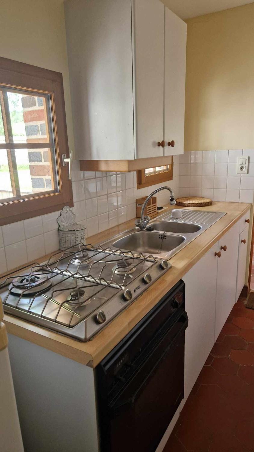 Kitchen or kitchenette, stove