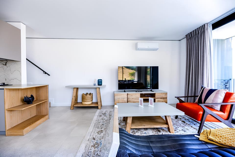 Lounge or bar