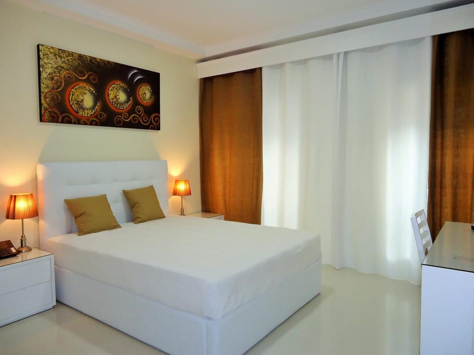 Bed, Bathroom, Coffee/tea facilities, Bedroom