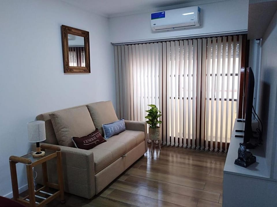 Departamento Moderno de 2 ambientes con cochera para 2-4 pax en frente de Playa Alicante Apartment in Mar del Plata