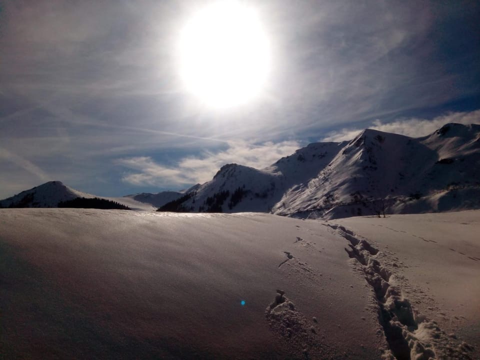 Nearby landmark, Day, Natural landscape, Winter, Mountain view