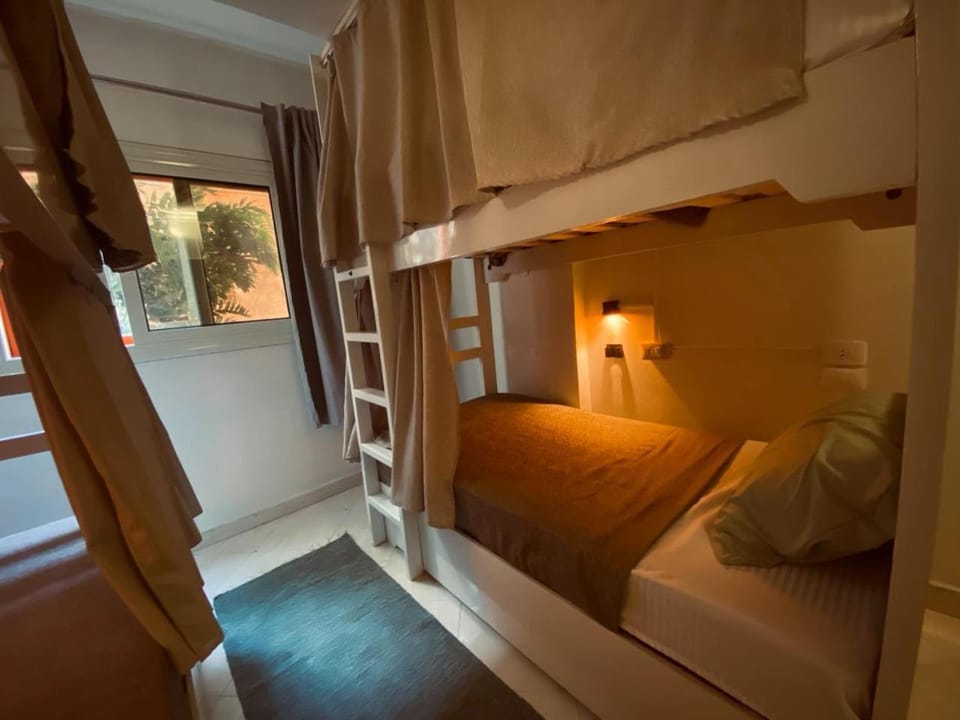bunk bed