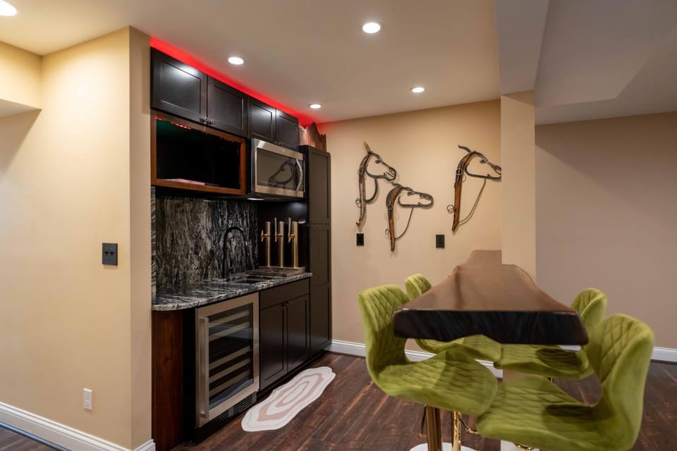 Lounge or bar
