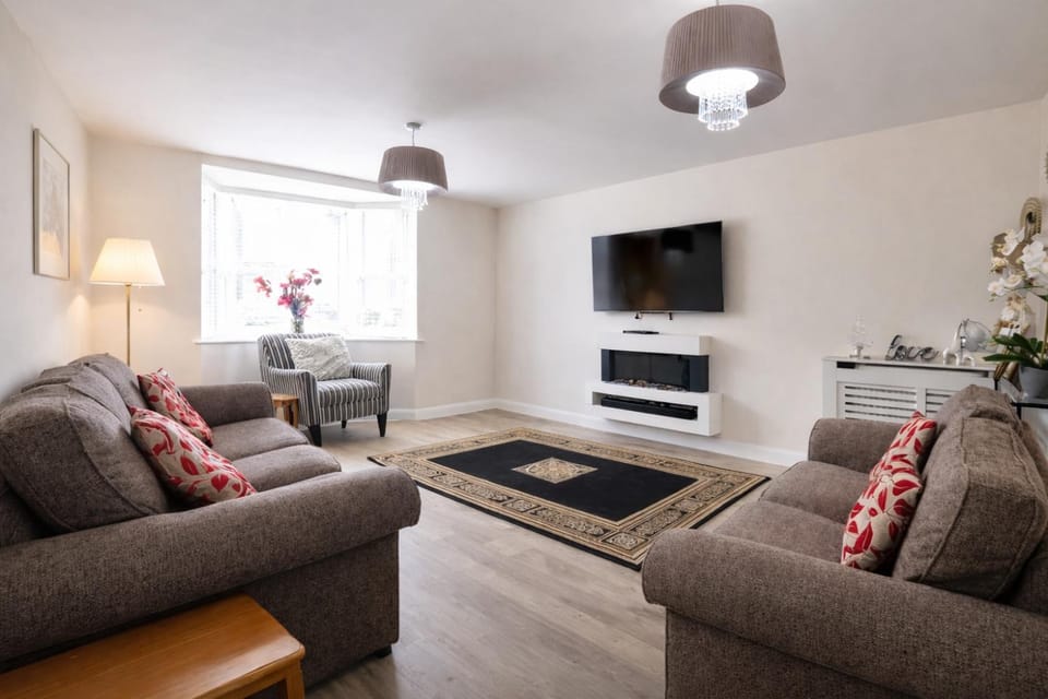 TV and multimedia, Living room, Seating area