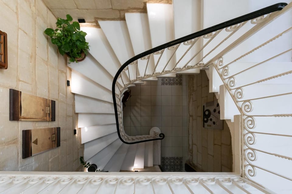 Cosy 3BR Maltese Townhouse - Close to Valletta by Isola360 House in Malta