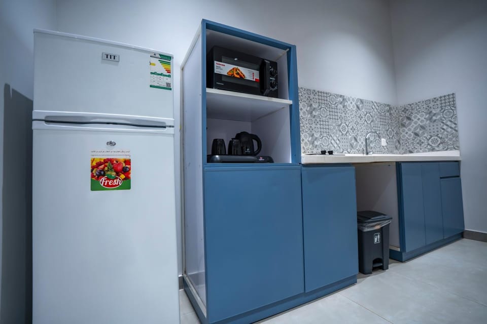 Kitchen or kitchenette, kitchen